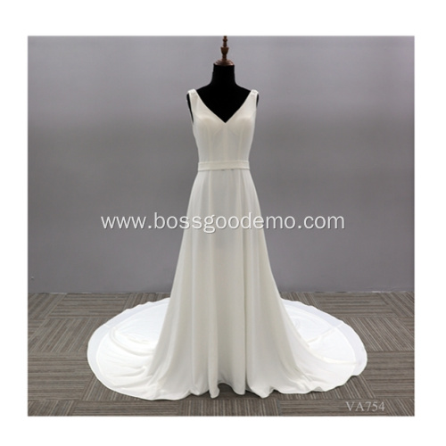 Customized simple style satin embroidery beaded long train white bridal gowns wedding dress